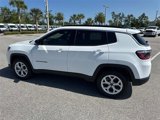 New 2025 Jeep Compass Latitude image 4