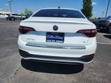 Used 2024 Volkswagen Jetta SE w/ Panoramic Sunroof Package image 5