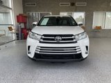 Used 2019 Toyota Highlander XLE image 3