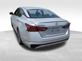 Used 2024 Nissan Altima 2.5 SV image 3