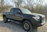 Used 2016 Toyota Tacoma SR5 image 2