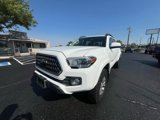 Used 2017 Toyota Tacoma SR5 w/ Tow Package image 2