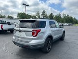 Used 2019 Ford Explorer XLT w/ Equipment Group 202A image 5