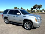 Used 2012 Cadillac Escalade Luxury image 6