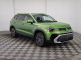 New 2025 Volkswagen Taos SE image 4