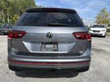 Used 2024 Volkswagen Tiguan SE R-Line image 4