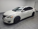Used 2015 Nissan Altima 2.5 SL w/ Moonroof Package image 2