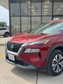 Used 2023 Nissan Rogue SV image 2