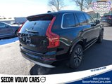 Certified 2022 Volvo XC90 T6 Momentum w/ Climate Package image 4