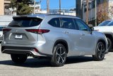 Used 2022 Toyota Highlander XSE image 4