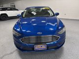 Used 2017 Ford Fusion SE w/ Fusion SE Technology Package image 2