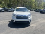 Used 2016 Toyota Highlander XLE image 2