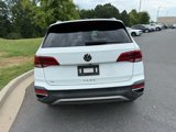 Used 2022 Volkswagen Taos SE w/ Panoramic Sunroof Package image 4