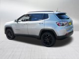 Used 2022 Jeep Compass Latitude image 5