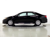 Used 2014 Toyota Camry LE image 3