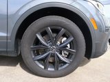 Used 2024 Volkswagen Tiguan SE image 5