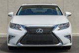 Used 2017 Lexus ES 350 image 2