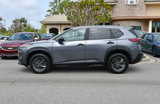 Used 2023 Nissan Rogue S image 2