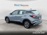 Used 2022 Nissan Kicks SV image 3