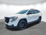 Used 2024 GMC Terrain SLT w/ Infotainment Package II image 3