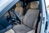 Certified 2021 Porsche Macan image 5