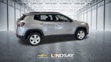 Used 2022 Jeep Compass Latitude image 2