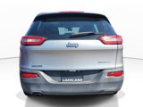Used 2015 Jeep Cherokee Sport image 5