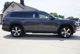 Used 2022 Jeep Grand Cherokee L Limited w/ Luxury Tech Group II image 2