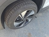 New 2025 Volkswagen Taos SE image 2