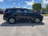 Used 2017 Kia Sorento LX image 4