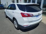 Used 2018 Chevrolet Equinox LT image 2