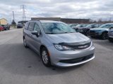 Used 2021 Chrysler Voyager Lxi image 5