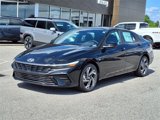 New 2025 Hyundai Elantra SEL image 2