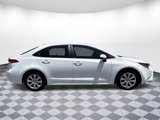 Used 2022 Toyota Corolla LE image 2