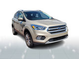 Used 2017 Ford Escape Titanium image 3
