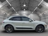 Used 2023 Porsche Macan image 6
