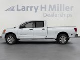 Used 2015 Nissan Titan SV image 3