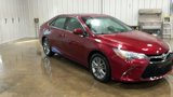 Used 2017 Toyota Camry SE image 2