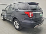 Used 2017 Ford Explorer XLT image 5