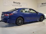Used 2024 Toyota Camry SE image 3