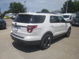 Used 2019 Ford Explorer XLT w/ Equipment Group 202A image 6