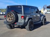 Used 2018 Jeep Wrangler Unlimited Sahara image 3