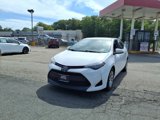 Used 2018 Toyota Corolla LE image 3