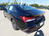 Certified 2024 Hyundai Elantra SEL w/ Convenience Package image 3