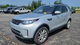 Used 2018 Land Rover Discovery SE image 1