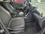 Used 2021 Chevrolet Trax LT w/ LT Convenience Package image 4