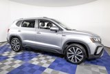 Used 2024 Volkswagen Taos SE image 2