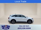 Used 2022 Kia Sorento EX w/ Panoramic Sunroof Package image 2
