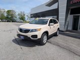 Used 2012 Kia Sorento LX w/ Third Row Pkg image 3