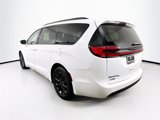 Used 2021 Chrysler Pacifica Touring-L w/ S Appearance Package image 5